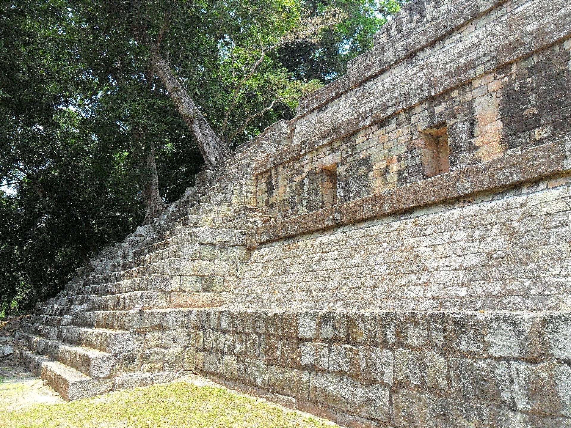 juancernas-honduras-1032417_1920